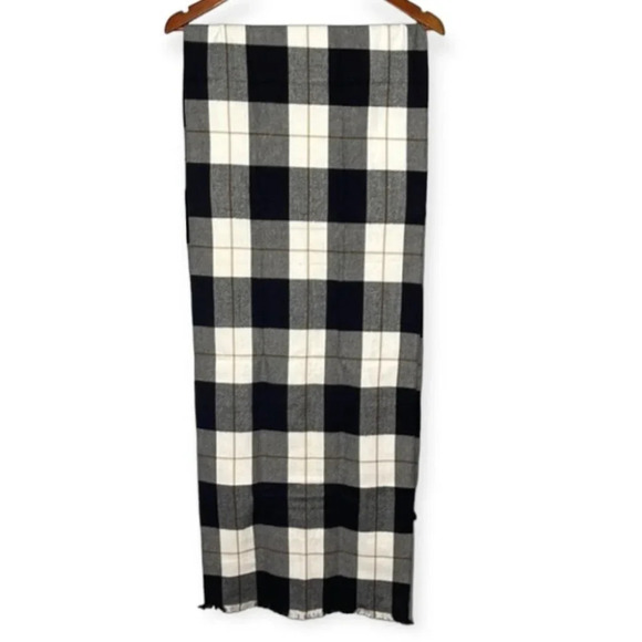 GAP Black White Tan Flannel Scarf Brushed Cotton Plaid Rectangular - Picture 2 of 7